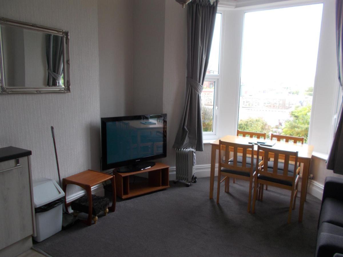 Kelso House Holiday Flats Blackpool Extérieur photo