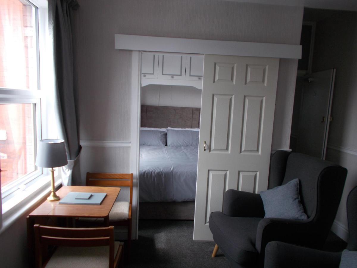 Kelso House Holiday Flats Blackpool Extérieur photo